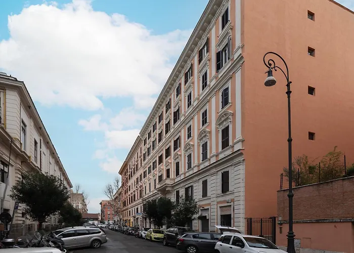 Guesthost - Terme Di Traiano - 10 Min Dal Colosseo Roma